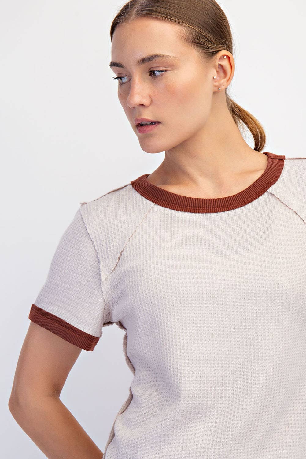 TEXTURED EVERYDAY TEE