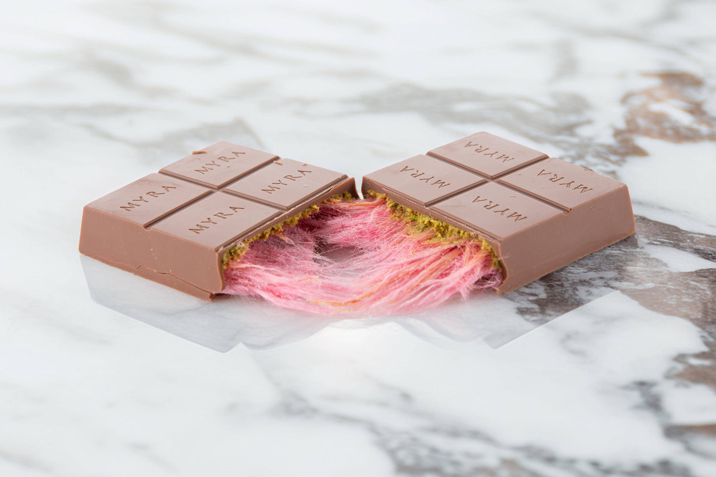 VIRAL DUBAI ANGEL HAIR CHOCOLATE BAR - PINK COTTON+PISTACHIO
