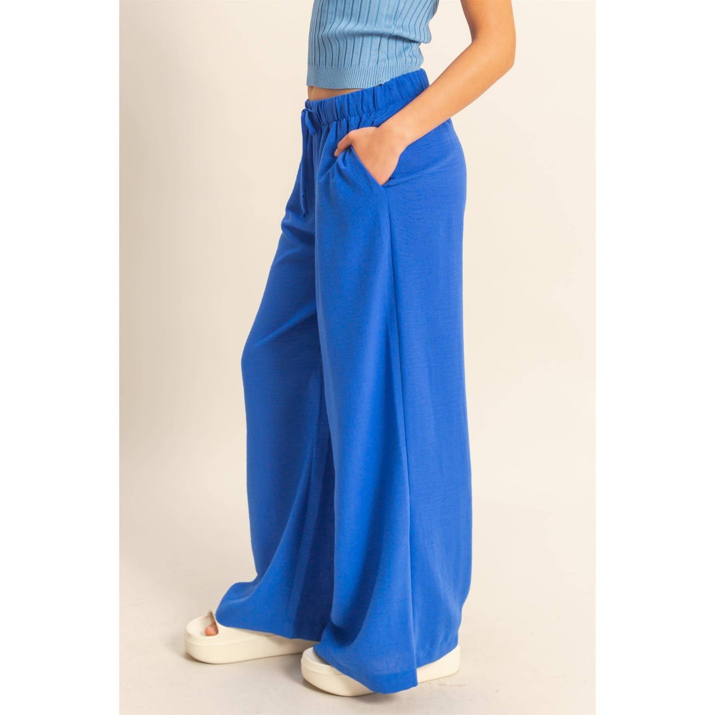 Wide leg pants