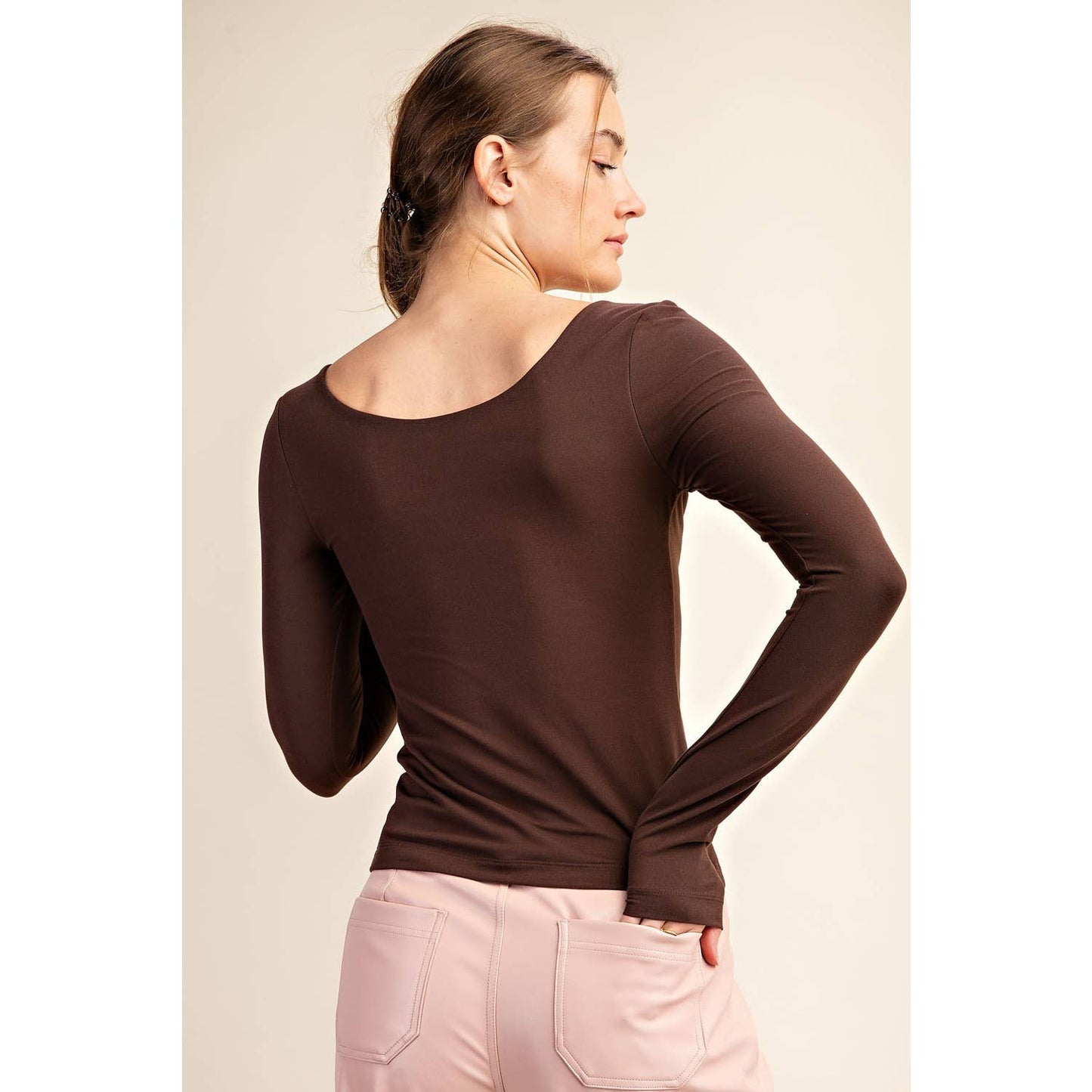 Round neck top