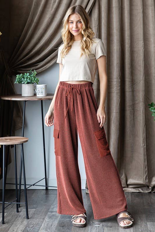 Ribbed Flowy pants