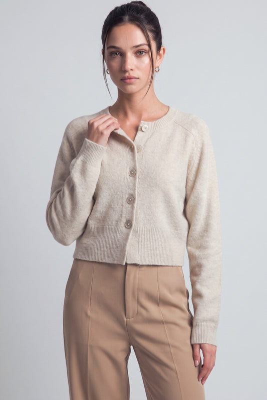 Classic yarn cardigan