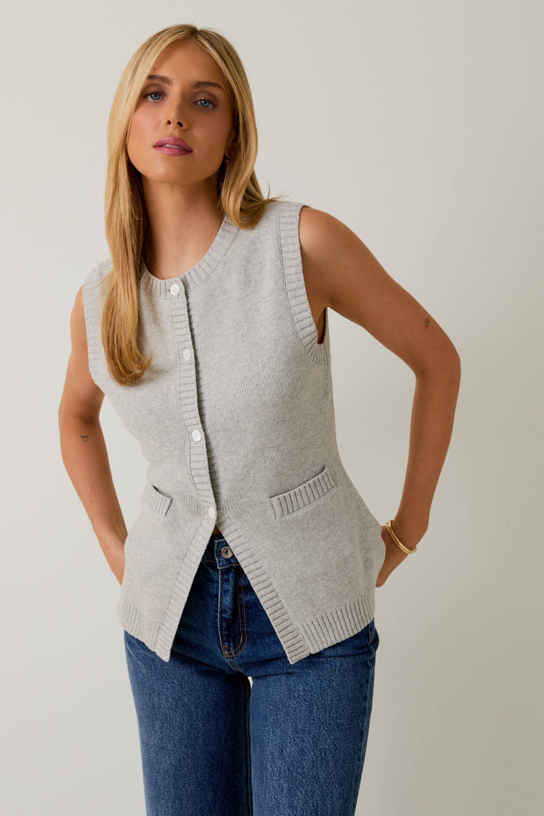 Knit vest
