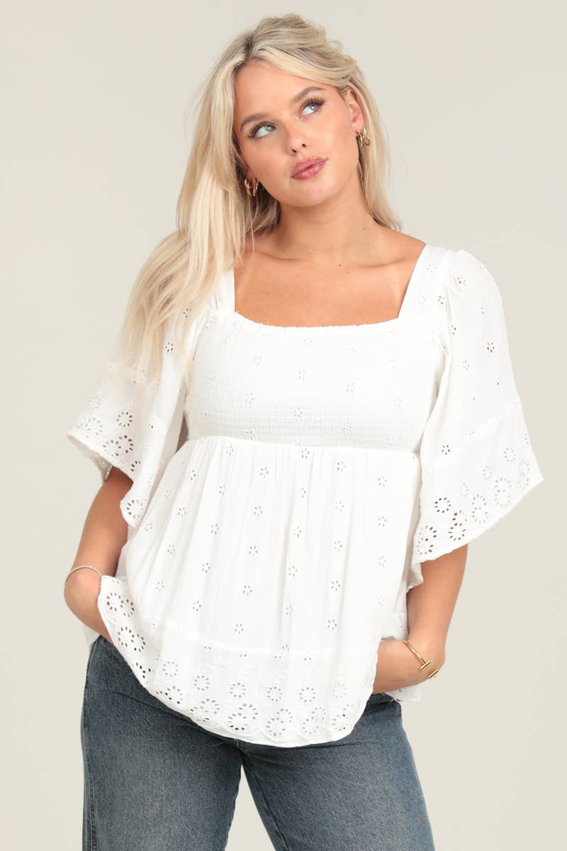 Eyelet whisper top