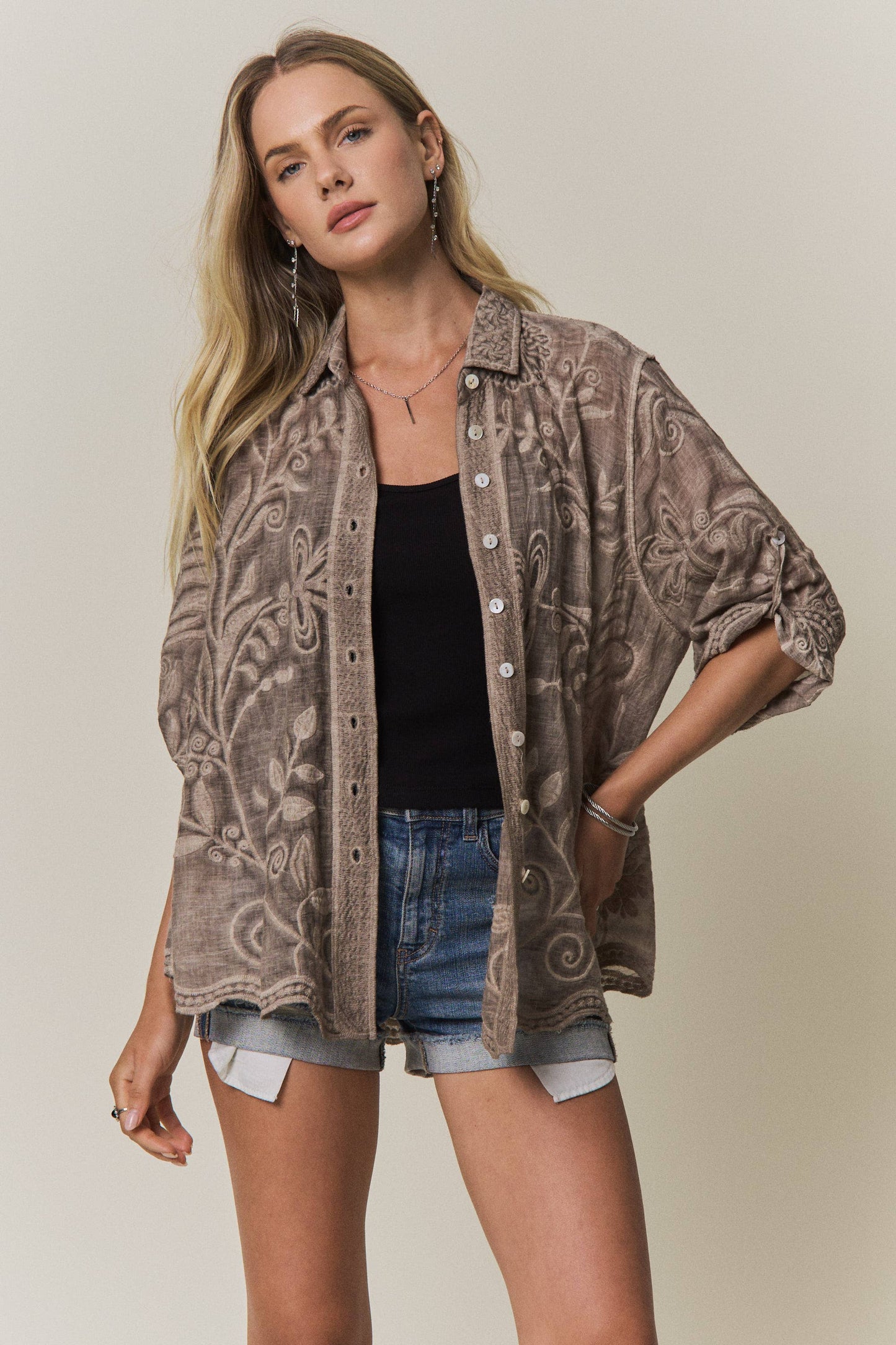 BOHO EMBROIDERED BUTTON-DOWN TOP\
