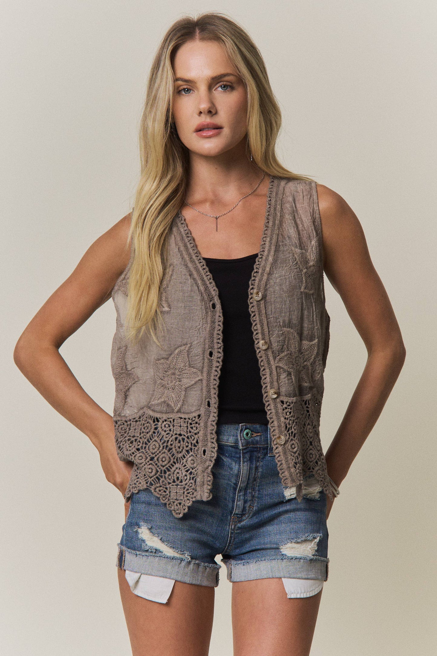 BOHO LACE PANEL BUTTON-FRONT VEST TOP- CET4304