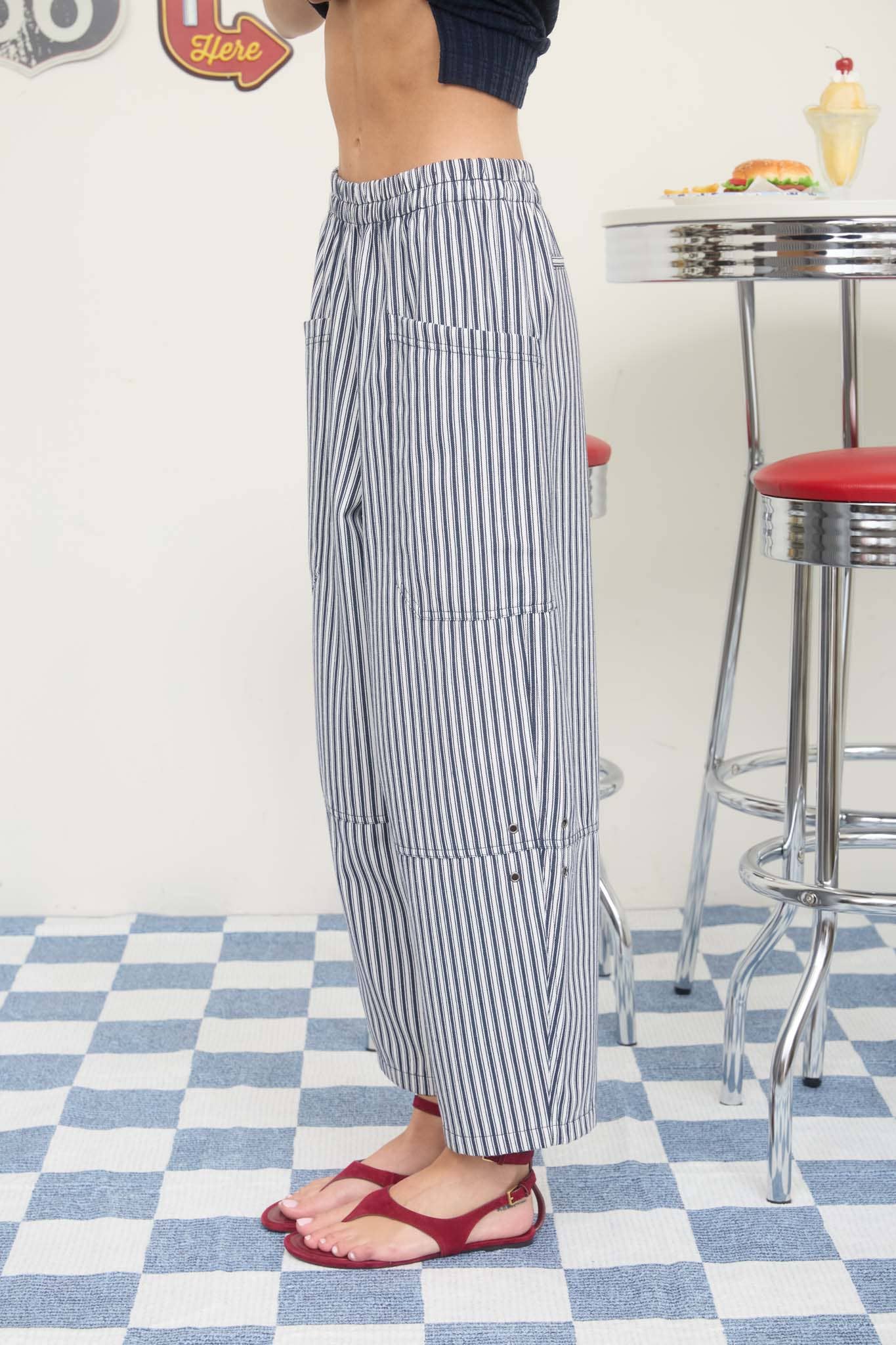 STRIPE POCKET DETAIL WIDE LEG PANTS