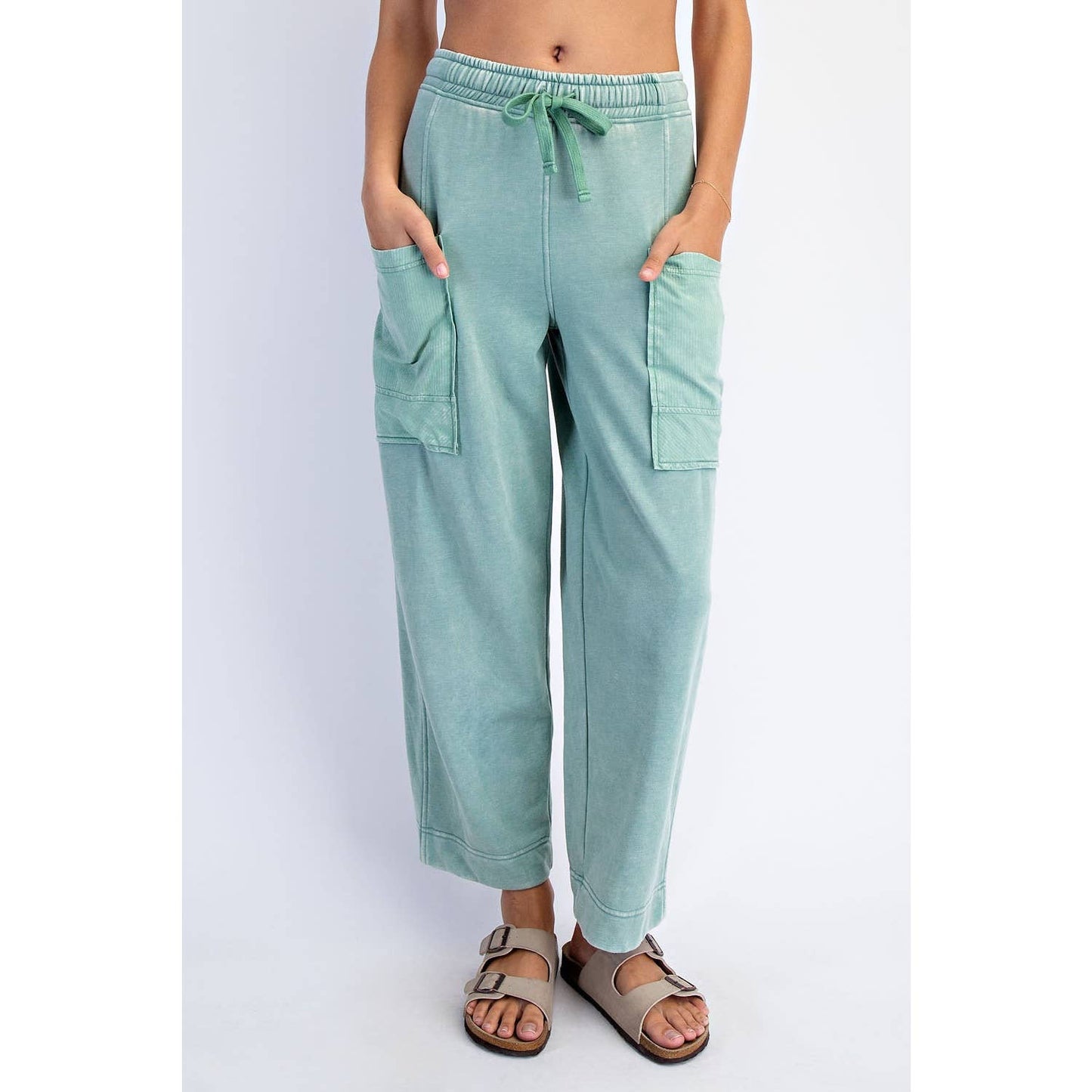 MINERAL WASHED FRENCH TERRY CROPPED CARGO PANT