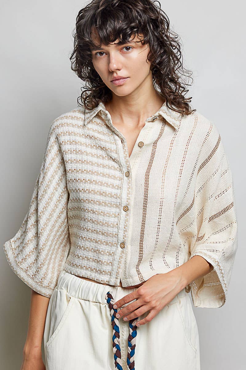 Cropped Relaxed Wood Button Detail Wide-Sleeve Shirt