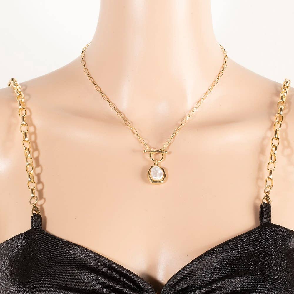 Pearl Pendant Dainty Toggle Chain Necklace