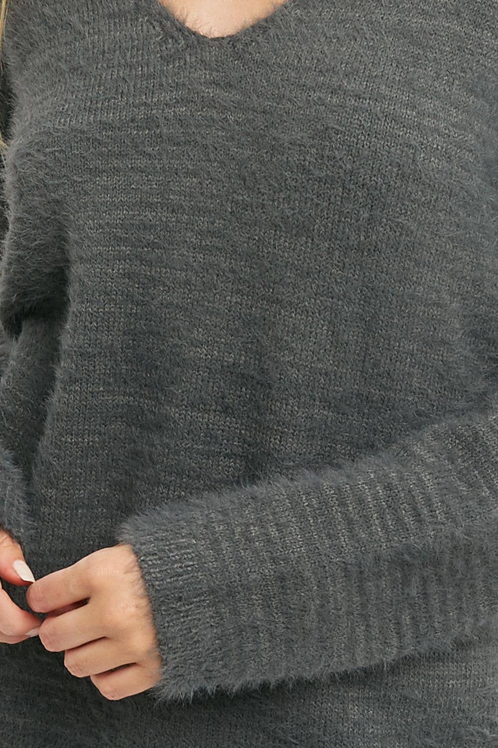 19600 Soft V-Neck Sweater