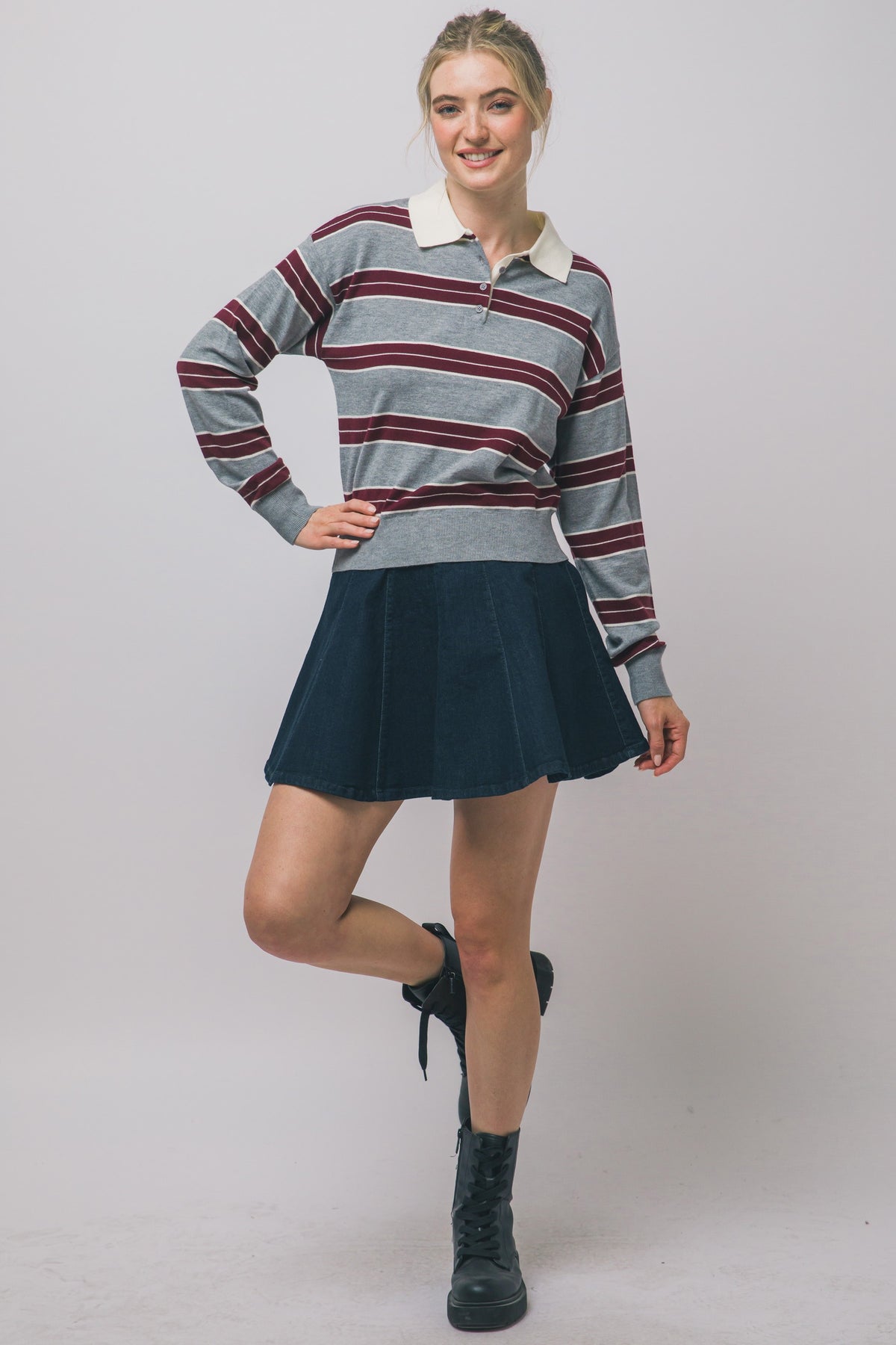 horizontal stripes , ivory polo collar, partial button-up neckline.