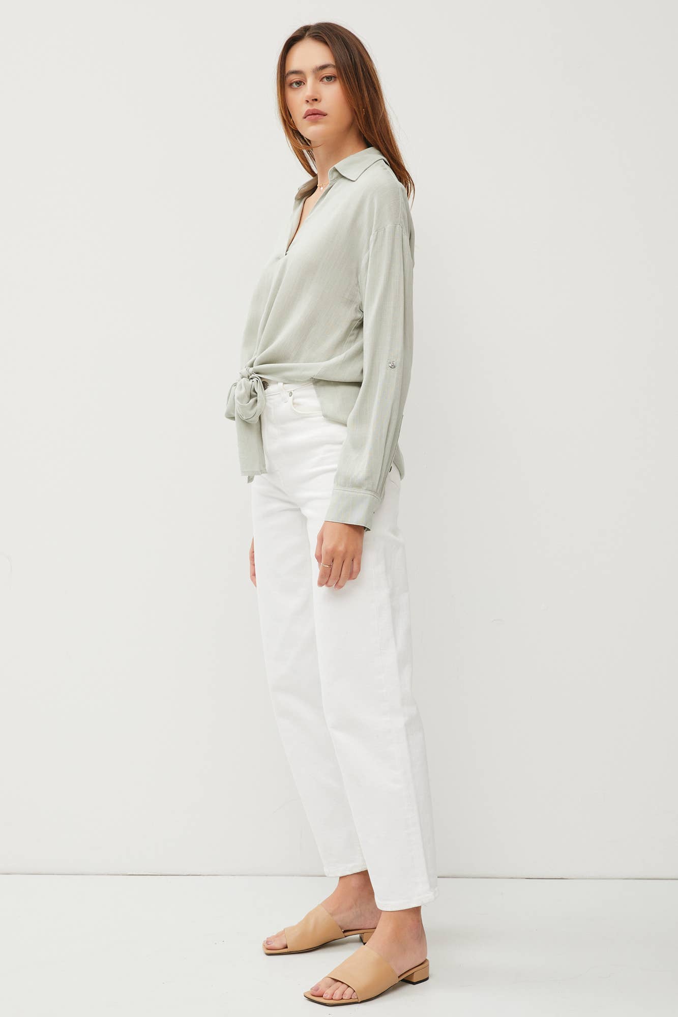 V-NECK TIE FRONT ROLL UP SLEEVE SHIRT: Dusty peach / M