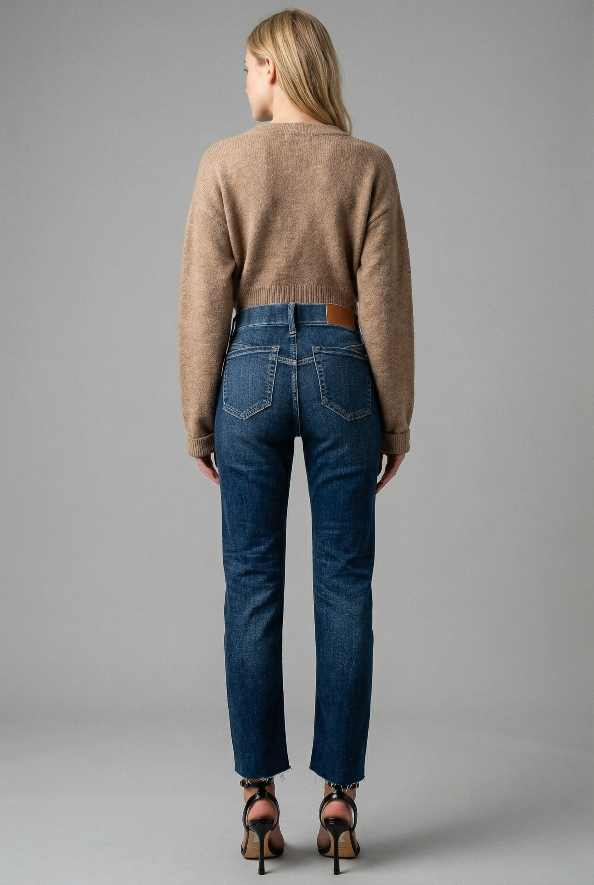 HIGH RISE TUMMY CONTROL STRAIGHT JEANS