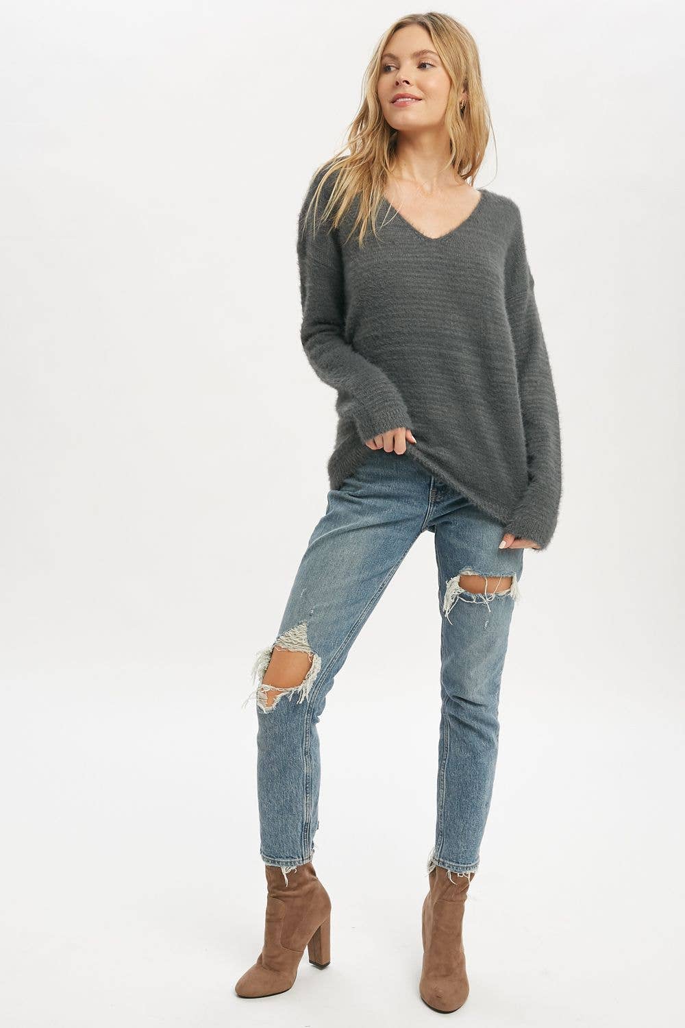 19600 Soft V-Neck Sweater