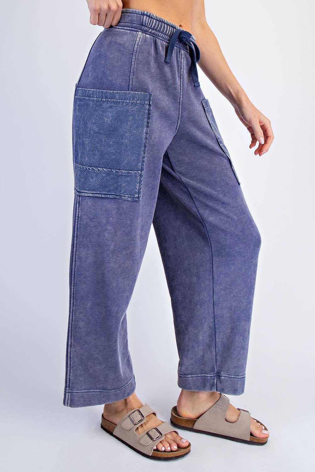 MINERAL WASHED FRENCH TERRY CROPPED CARGO PANT