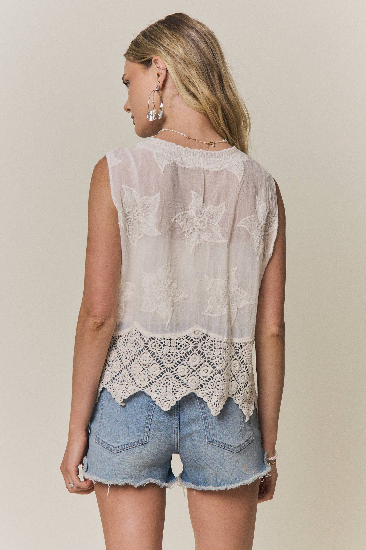 BOHO LACE PANEL BUTTON-FRONT VEST TOP- CET4304