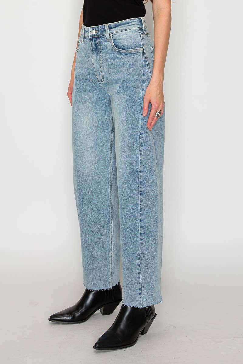 BLUE by ARTEMIS HIGH RISE  BARREL JEANS