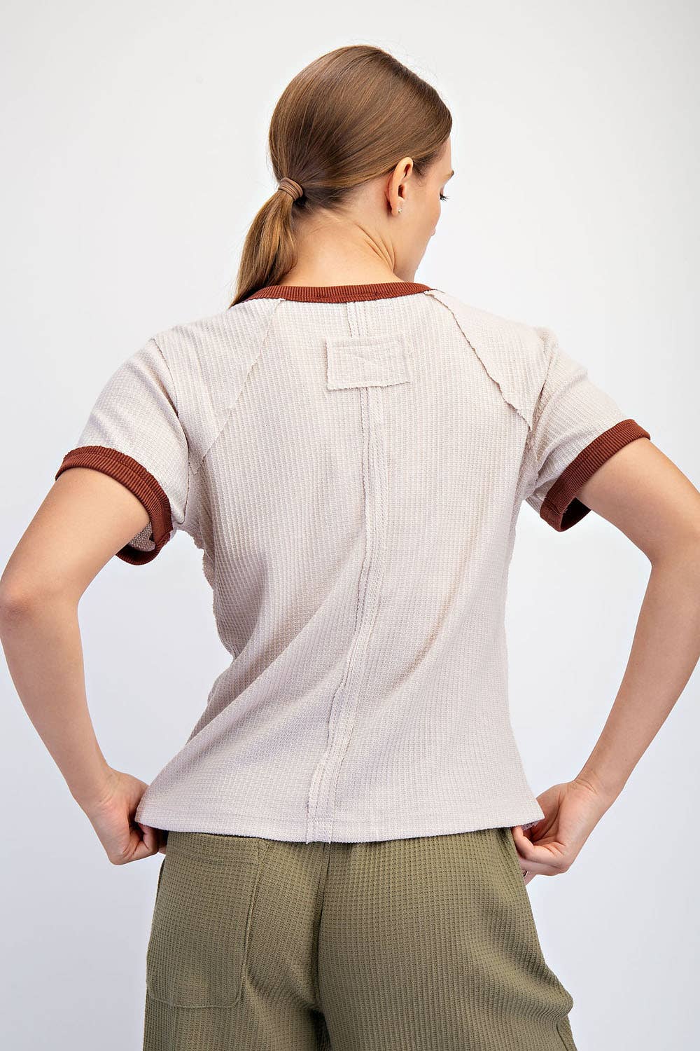 TEXTURED EVERYDAY TEE