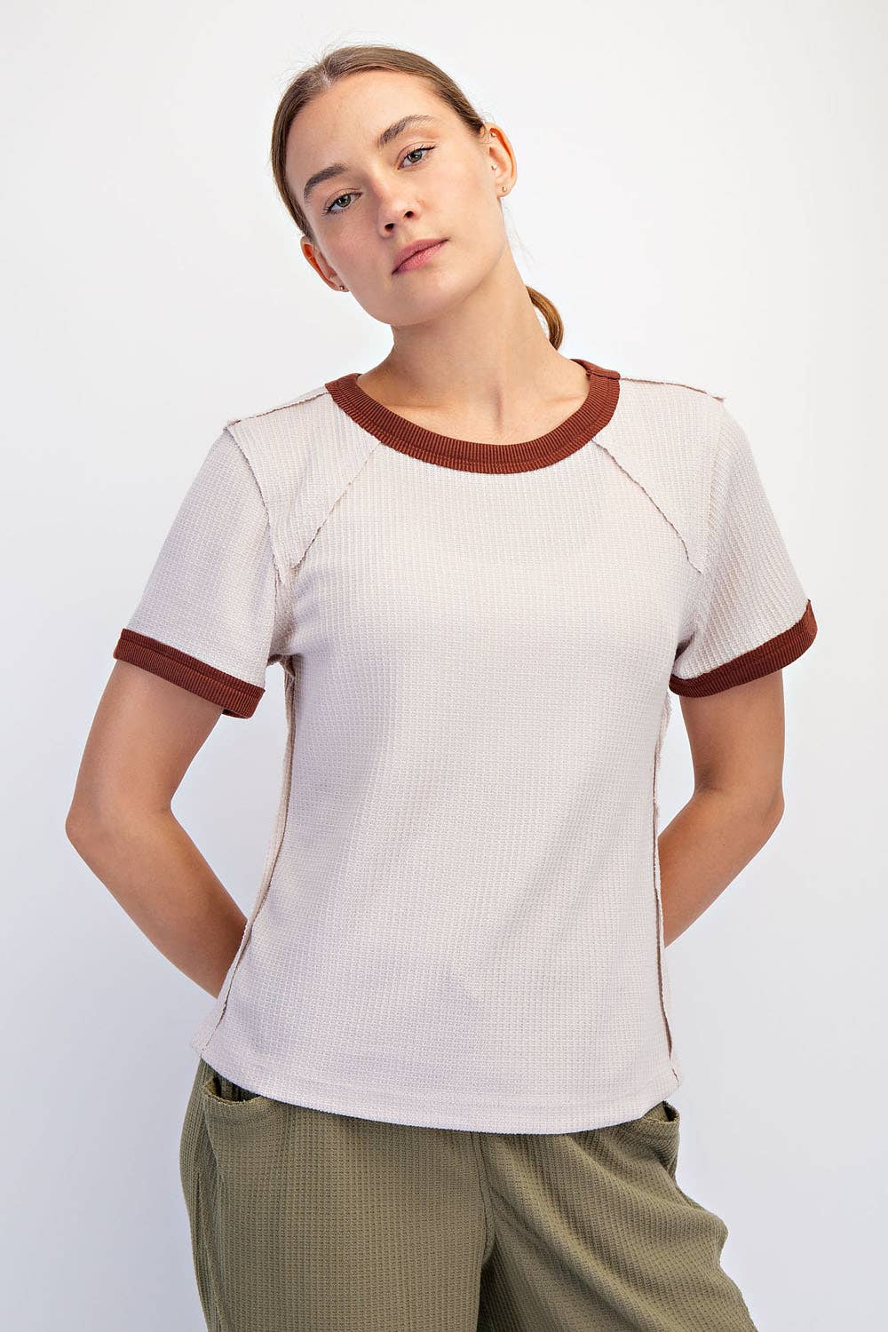 TEXTURED EVERYDAY TEE