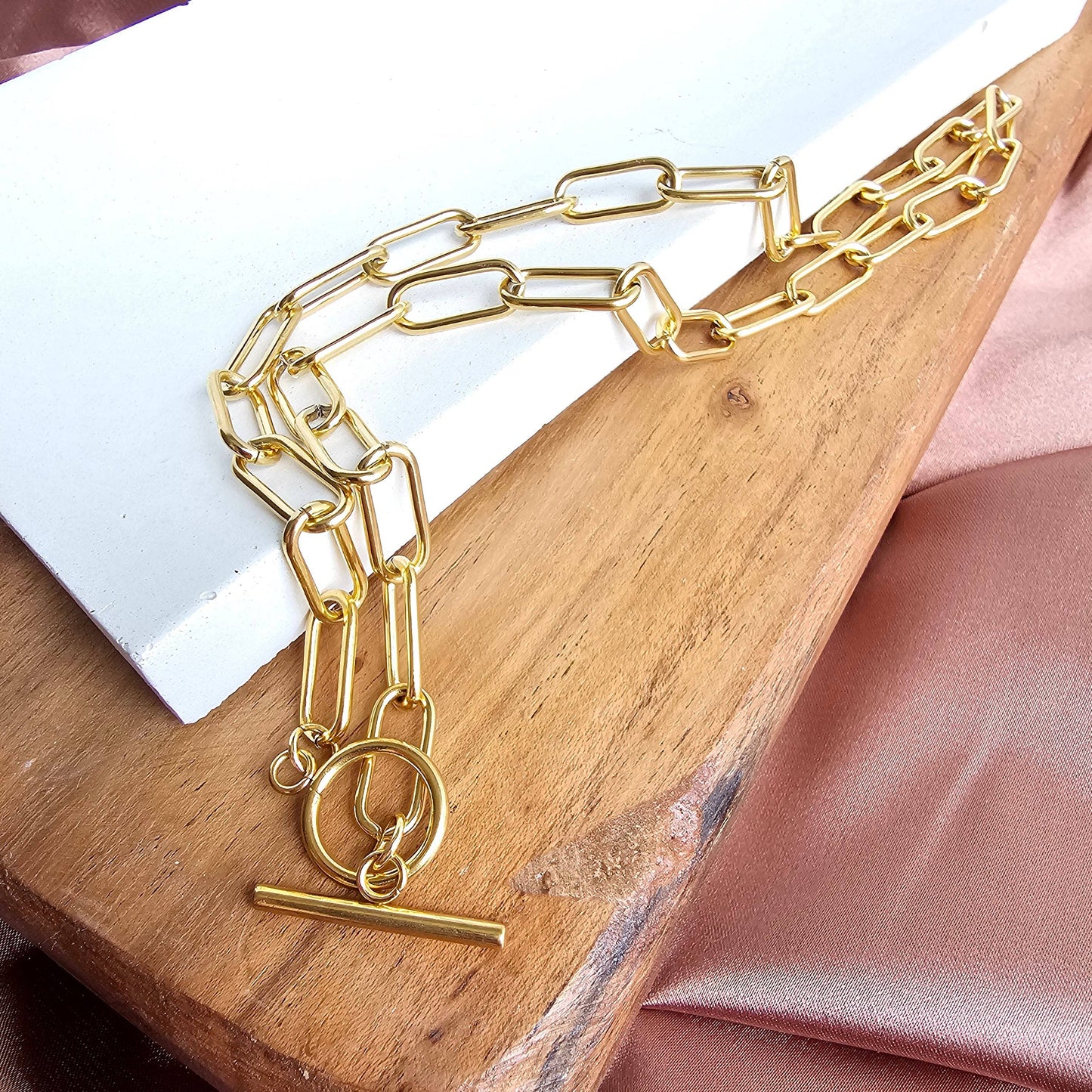 Luxe Gold Chunky Paper Clip Chain - 20"