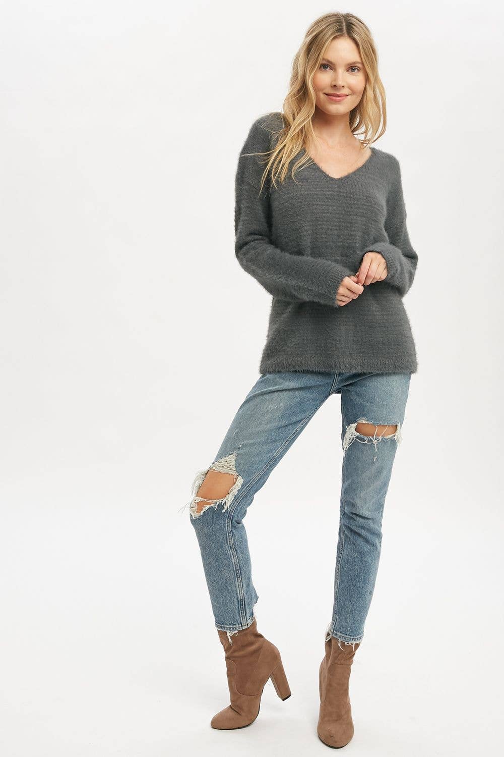 19600 Soft V-Neck Sweater