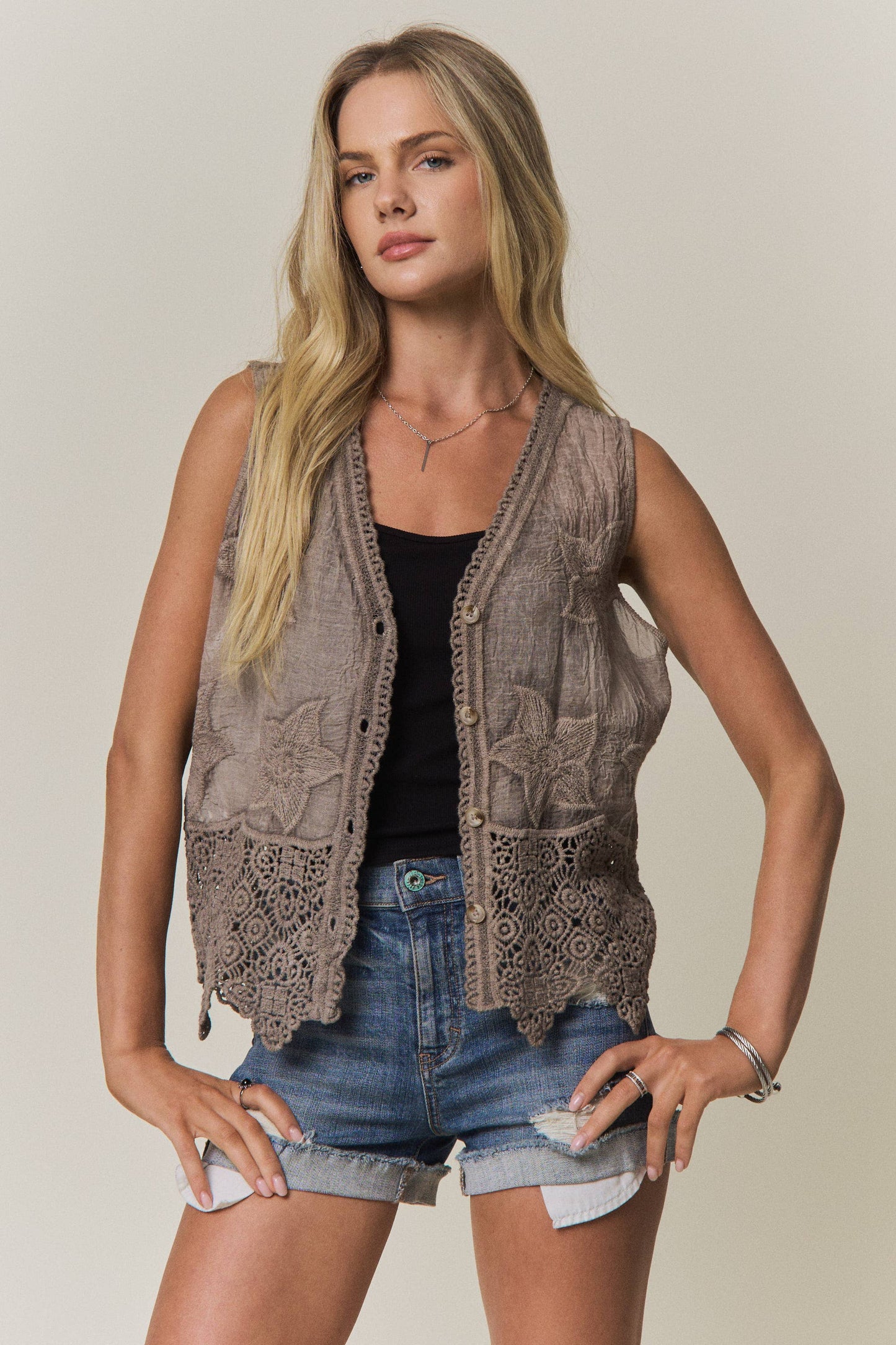 BOHO LACE PANEL BUTTON-FRONT VEST TOP- CET4304
